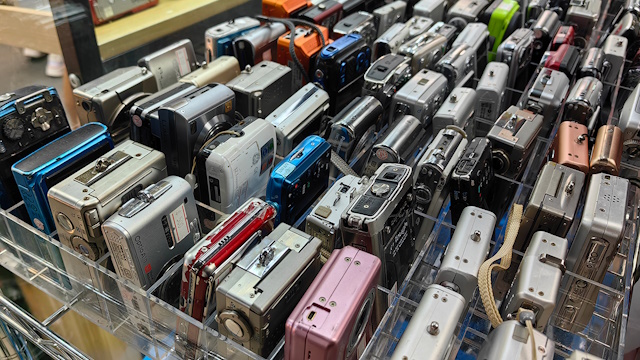 「Z世代に中古コンデジが人気」は本当だった！香港や中国の中古屋が大人気