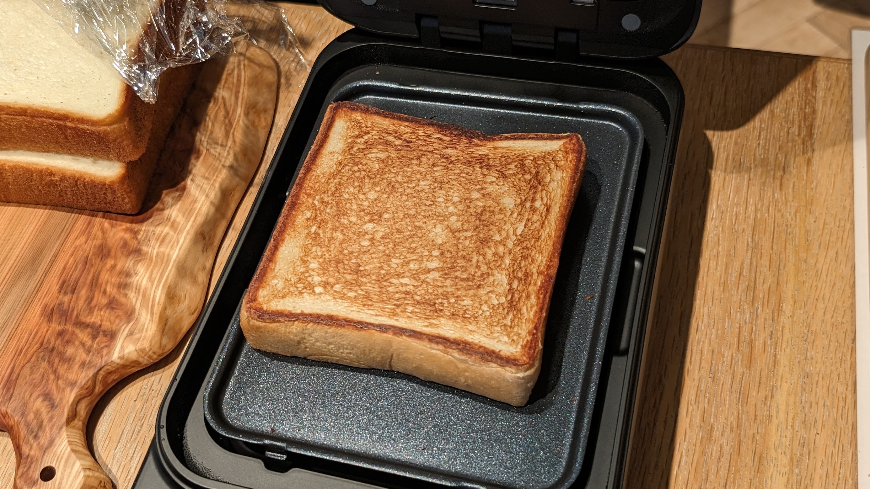 食パン1枚しか焼けないアビエンのグリル！　クリスピーな焼き目と中のしっとり食感が最高だった